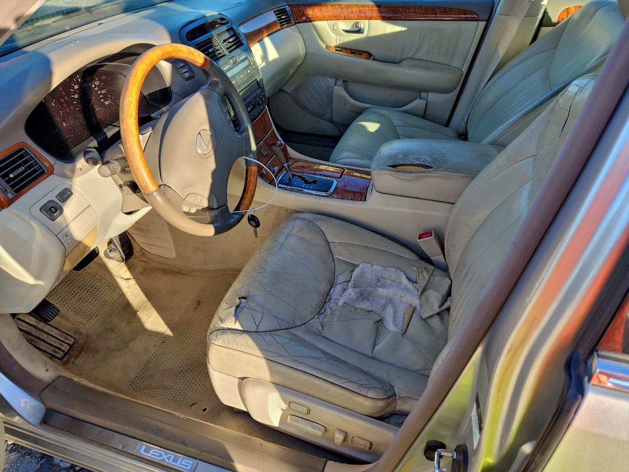 2001 LEXUS LS 430 photo 7