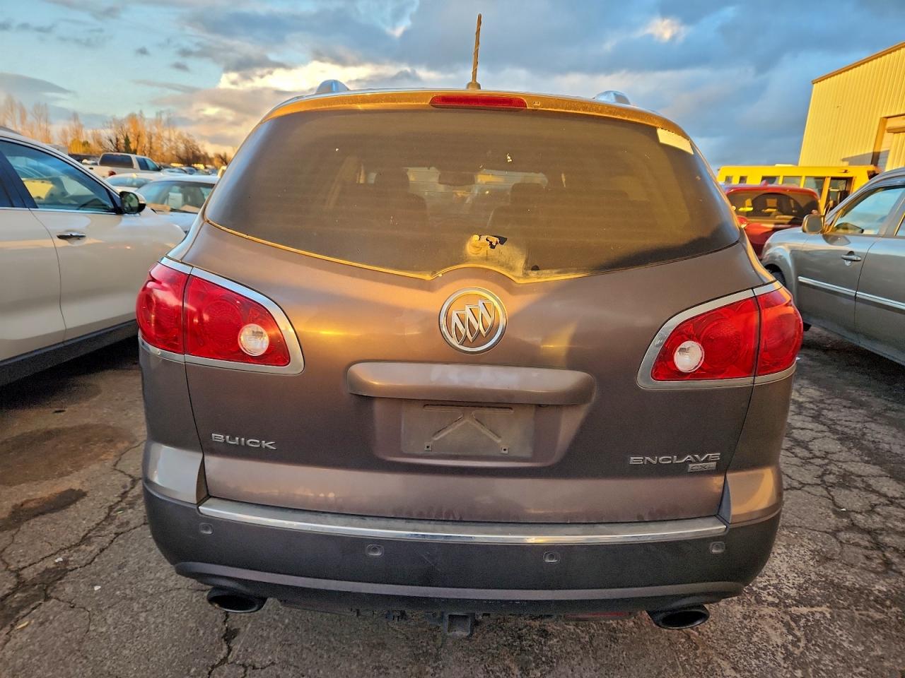 2009 BUICK ENCLAVE CXL photo 6