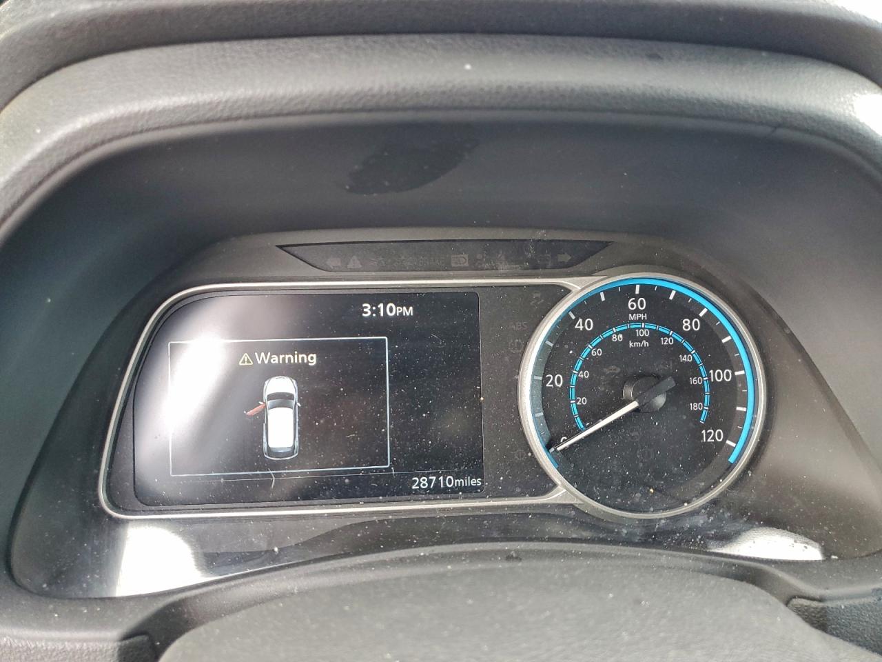 2024 NISSAN LEAF S photo 9