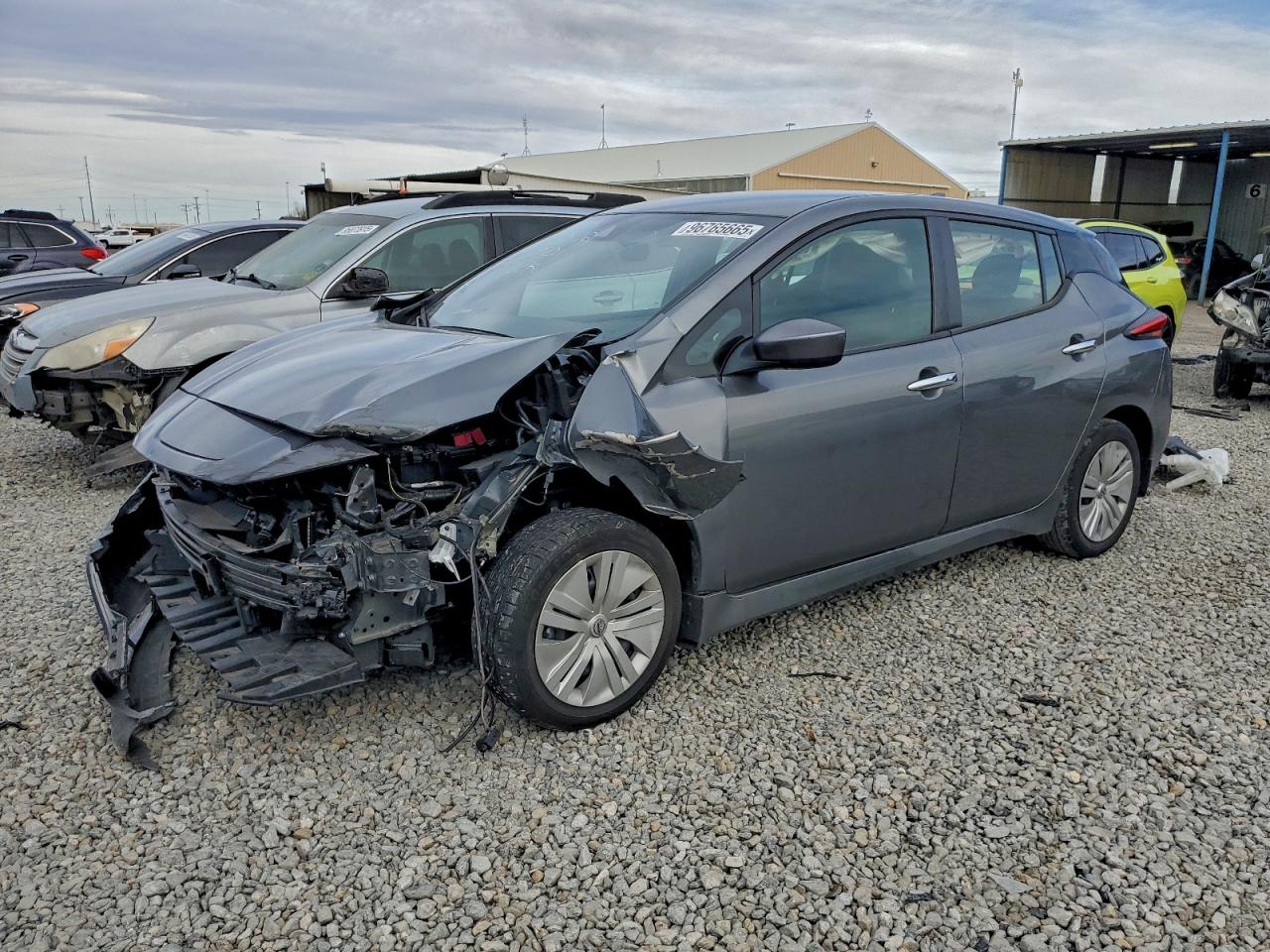 2024 NISSAN LEAF