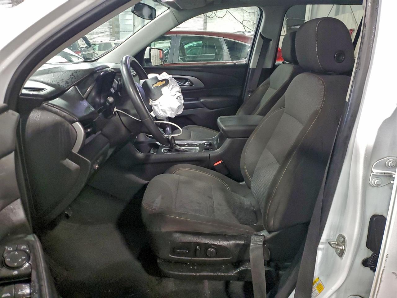 2019 CHEVROLET TRAVERSE LT photo 7