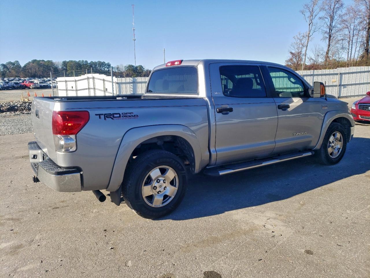 2007 TOYOTA TUNDRA CREWMAX SR5 photo 3