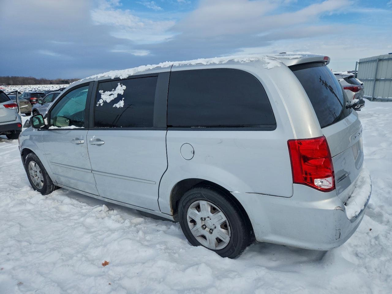 2012 DODGE GRAND CARAVAN SE photo 2