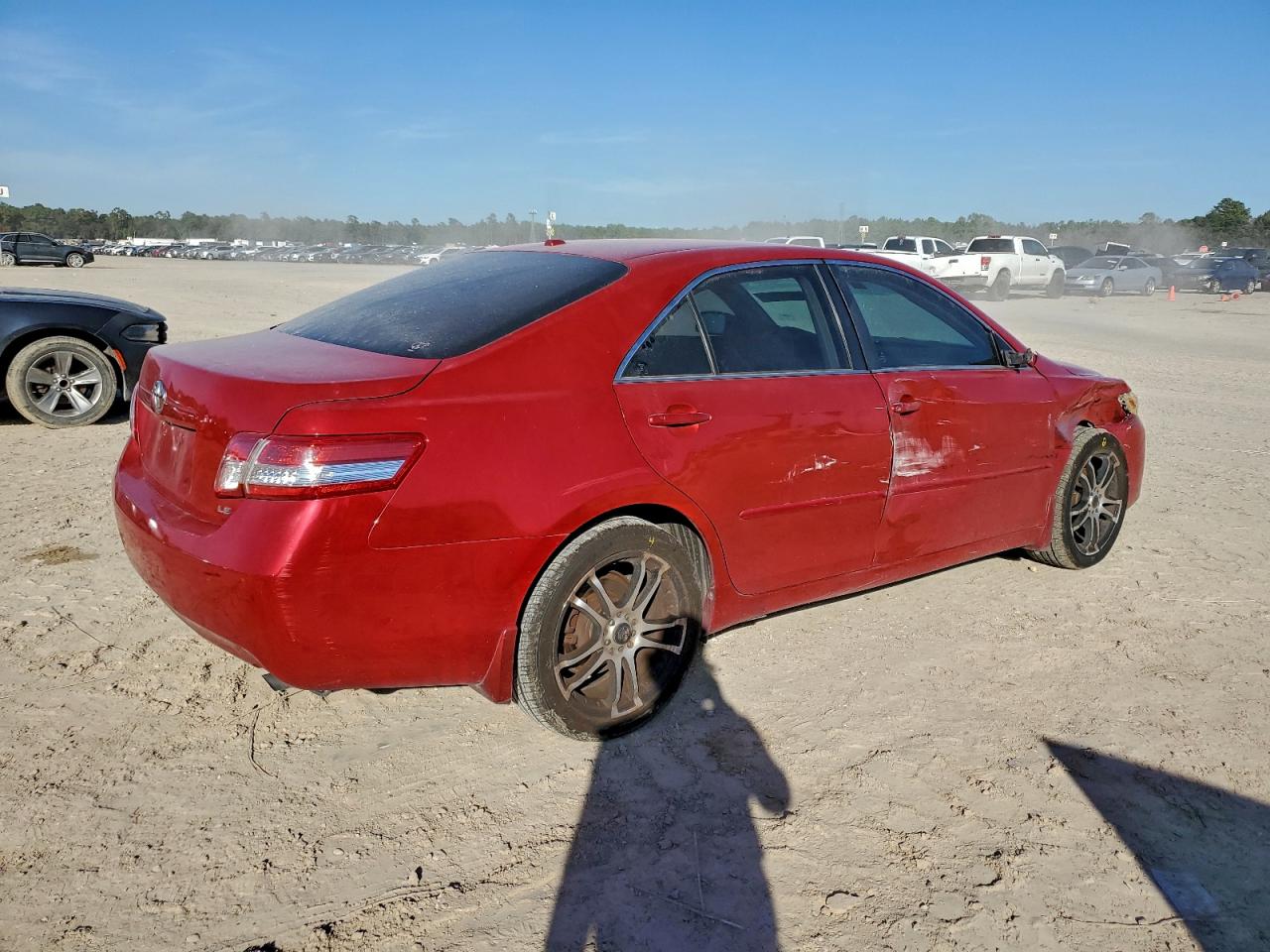 2010 TOYOTA CAMRY BASE photo 3