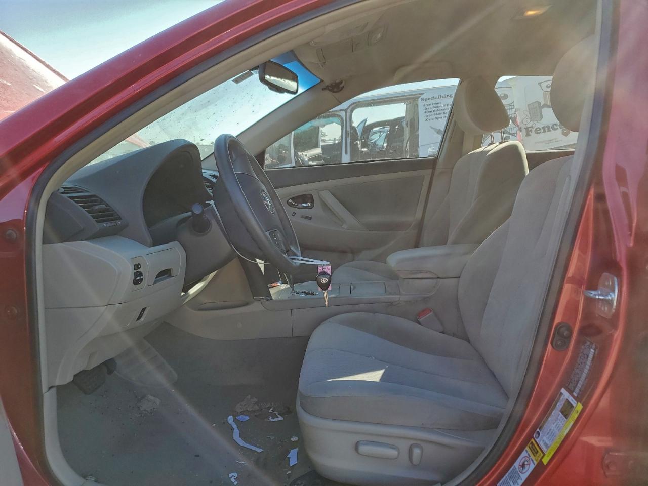 2010 TOYOTA CAMRY BASE photo 7