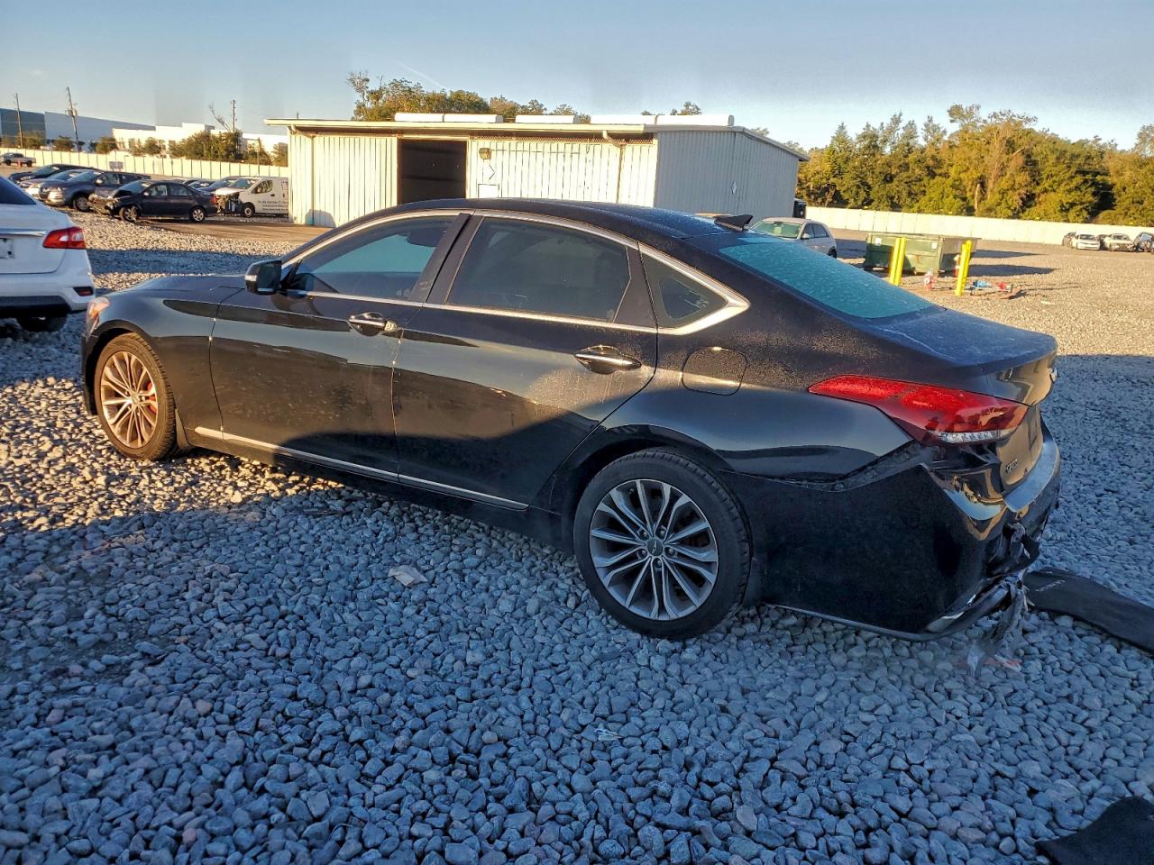 2015 HYUNDAI GENESIS 3.8L photo 2