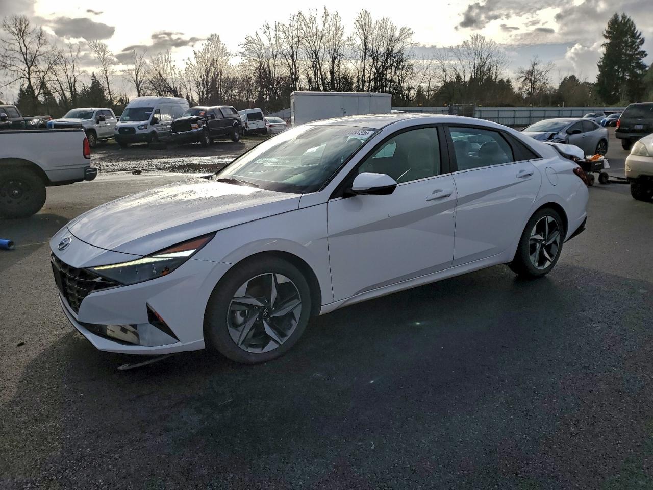 2023 HYUNDAI ELANTRA