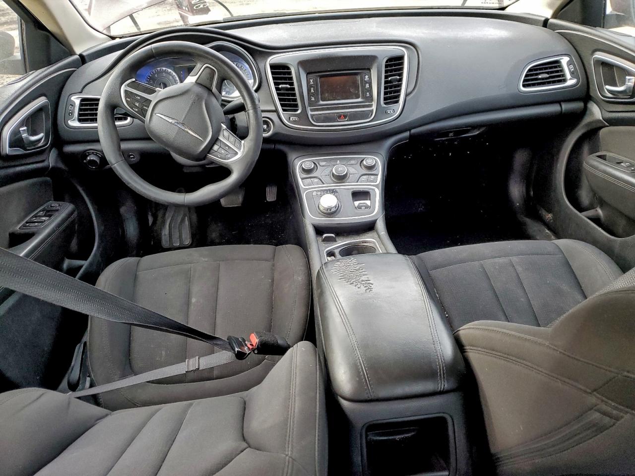 2016 CHRYSLER 200 LIMITED photo 8