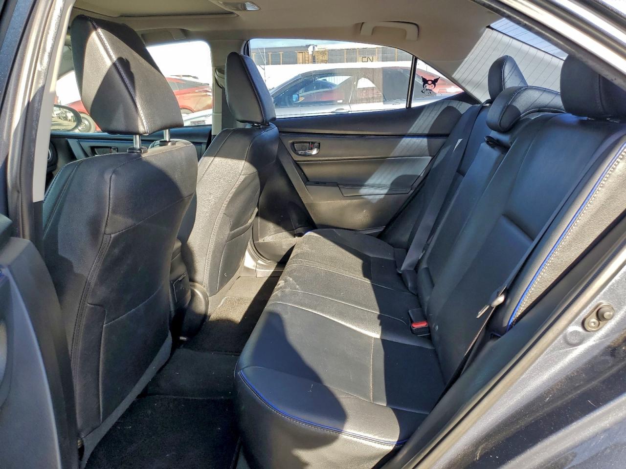 2017 TOYOTA COROLLA photo 10