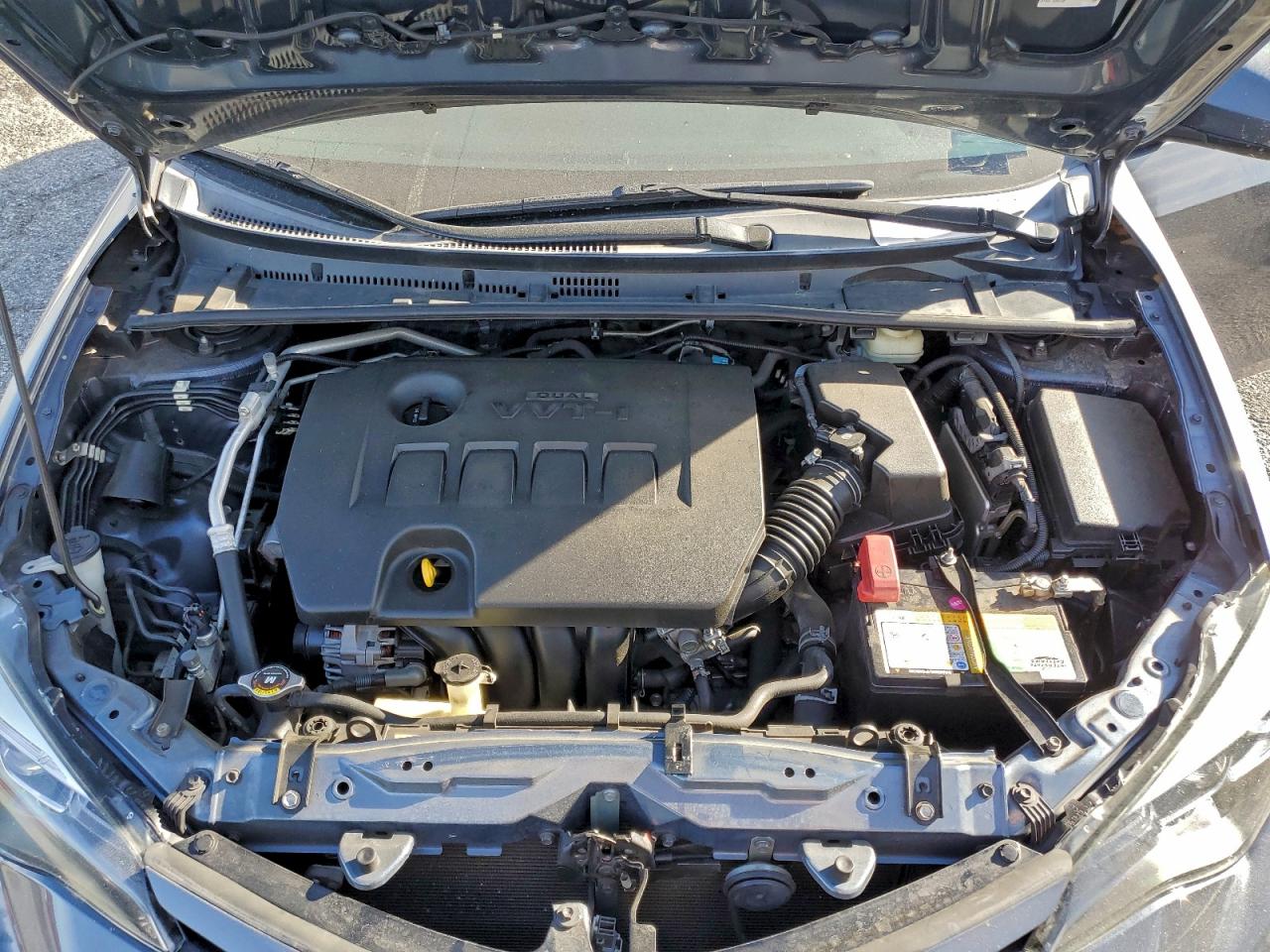2017 TOYOTA COROLLA photo 11