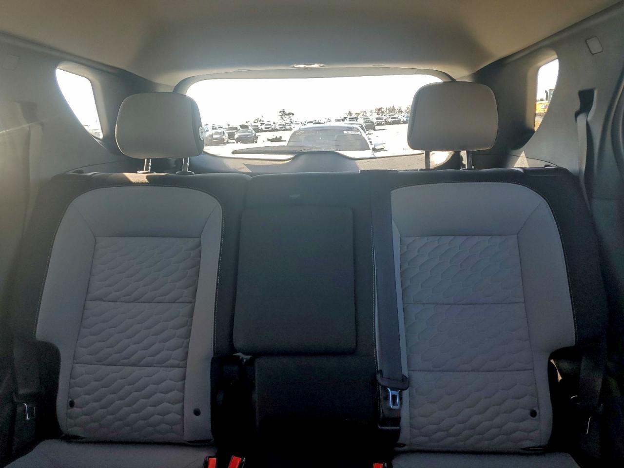 2018 CHEVROLET EQUINOX LS photo 10