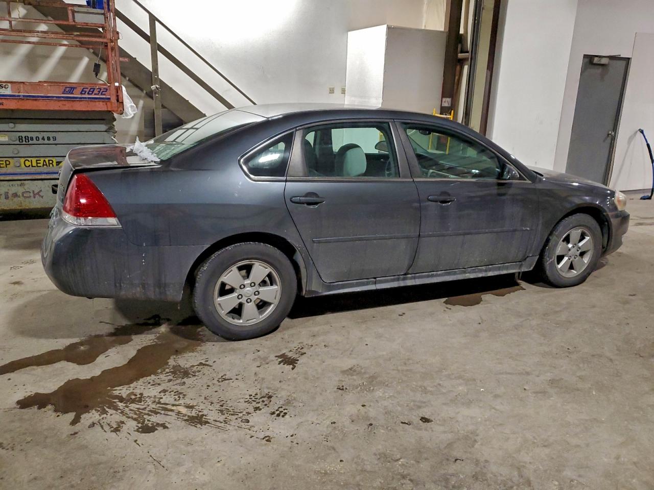 2011 CHEVROLET IMPALA LS photo 3