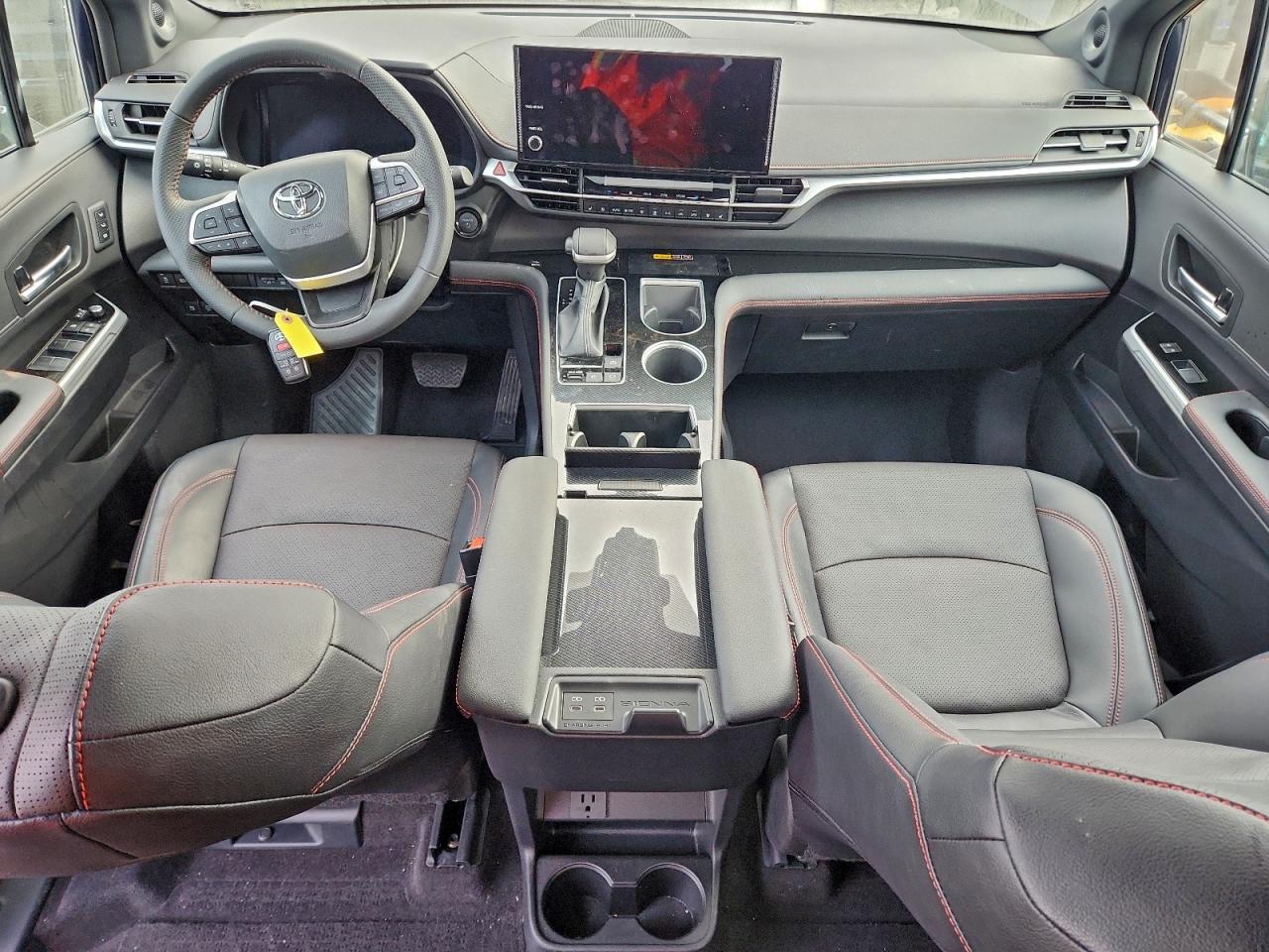 2025 TOYOTA SIENNA XSE photo 8