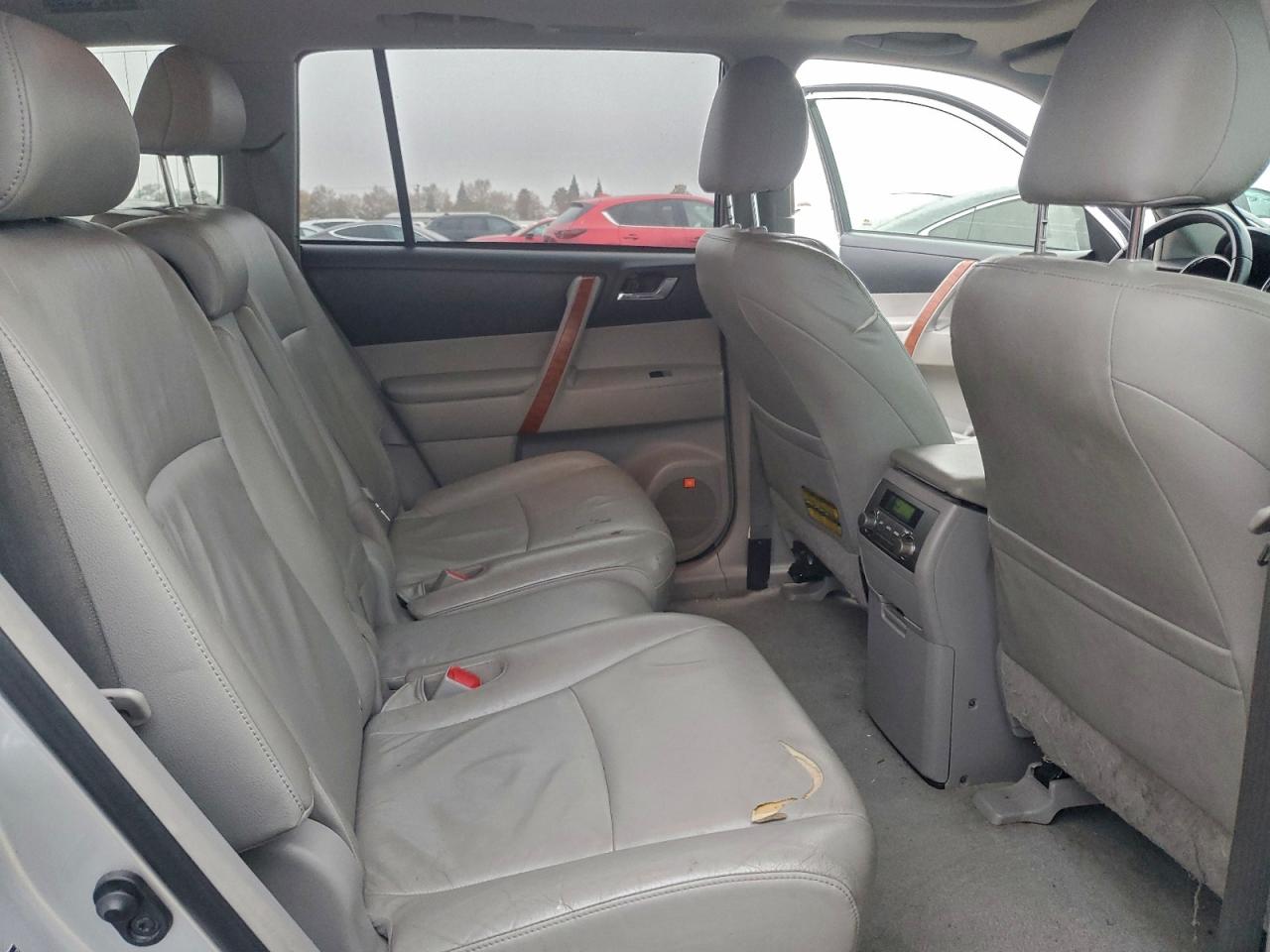 2010 TOYOTA HIGHLANDER LIMITED photo 11