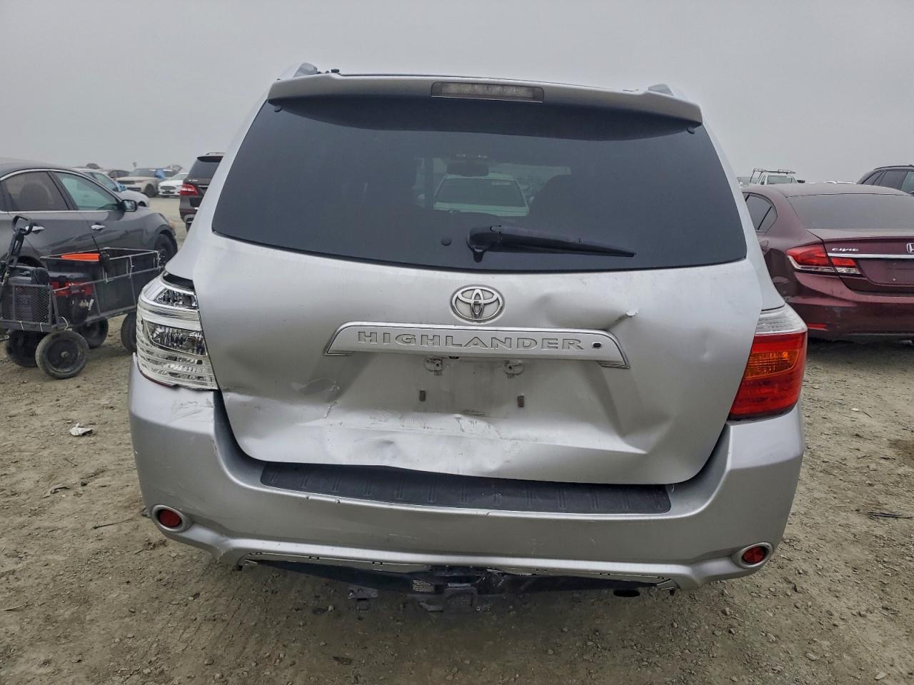 2010 TOYOTA HIGHLANDER LIMITED photo 6
