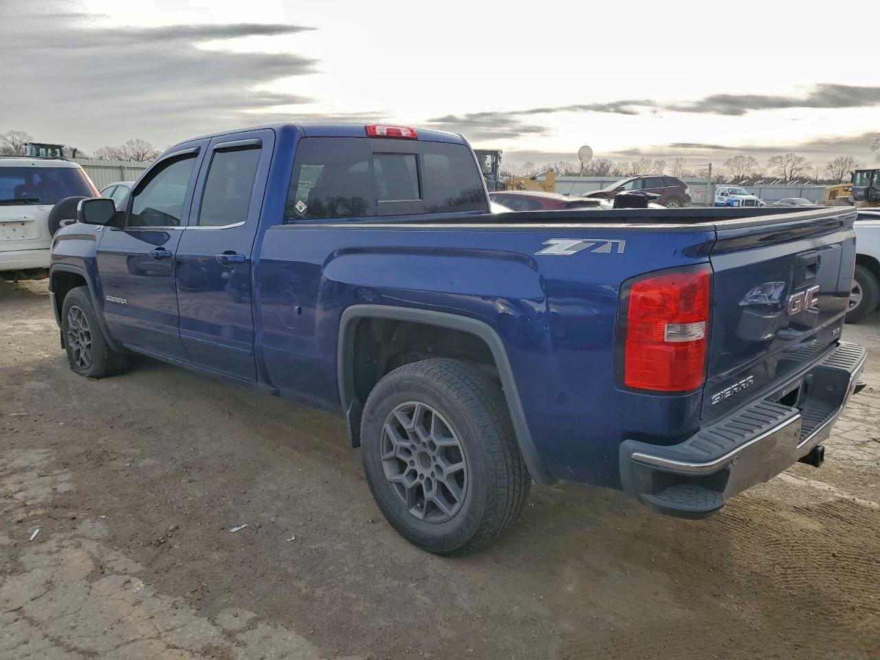 2014 GMC SIERRA K1500 SLE photo 4