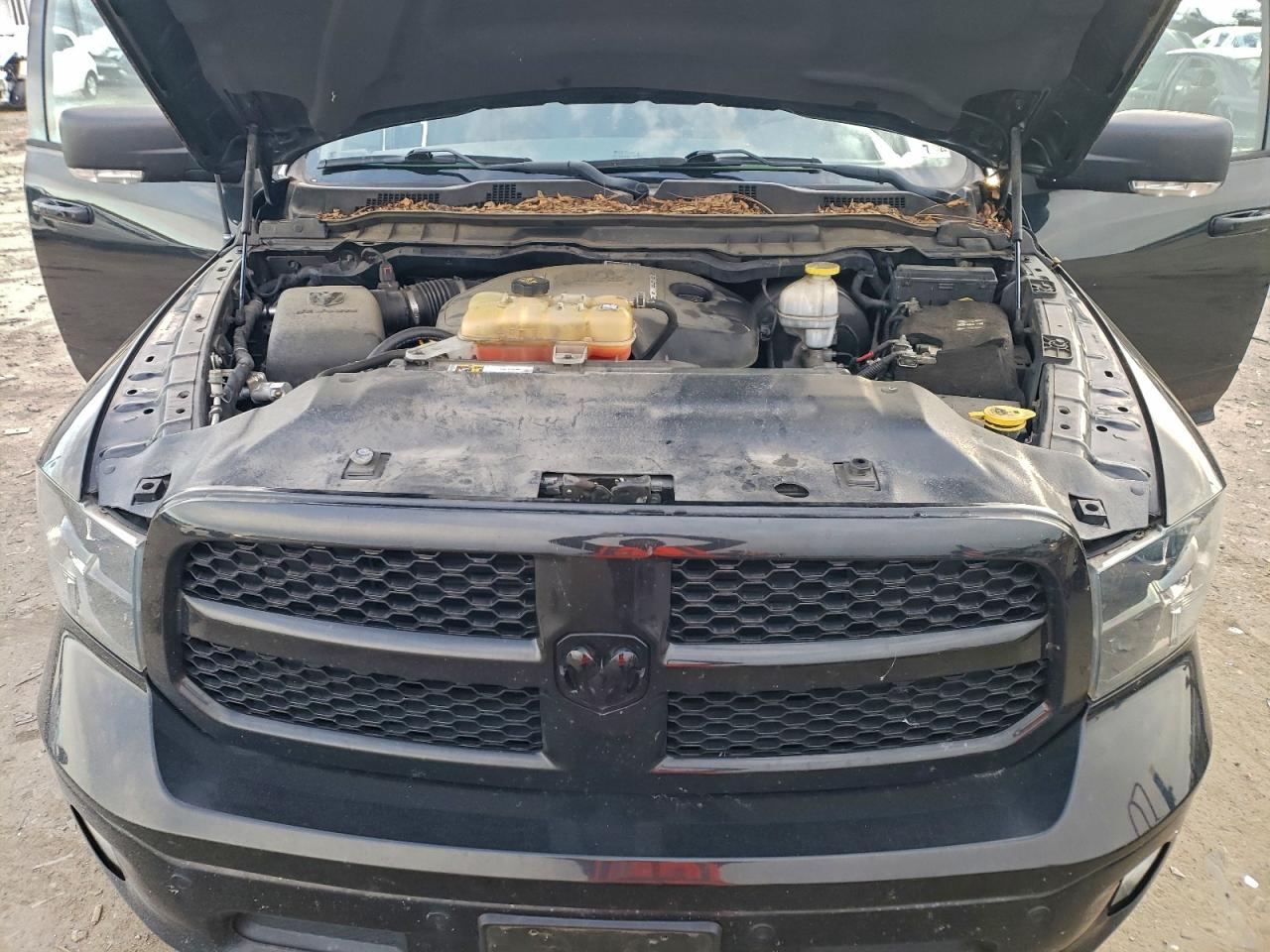 2018 RAM 1500 SLT photo 11