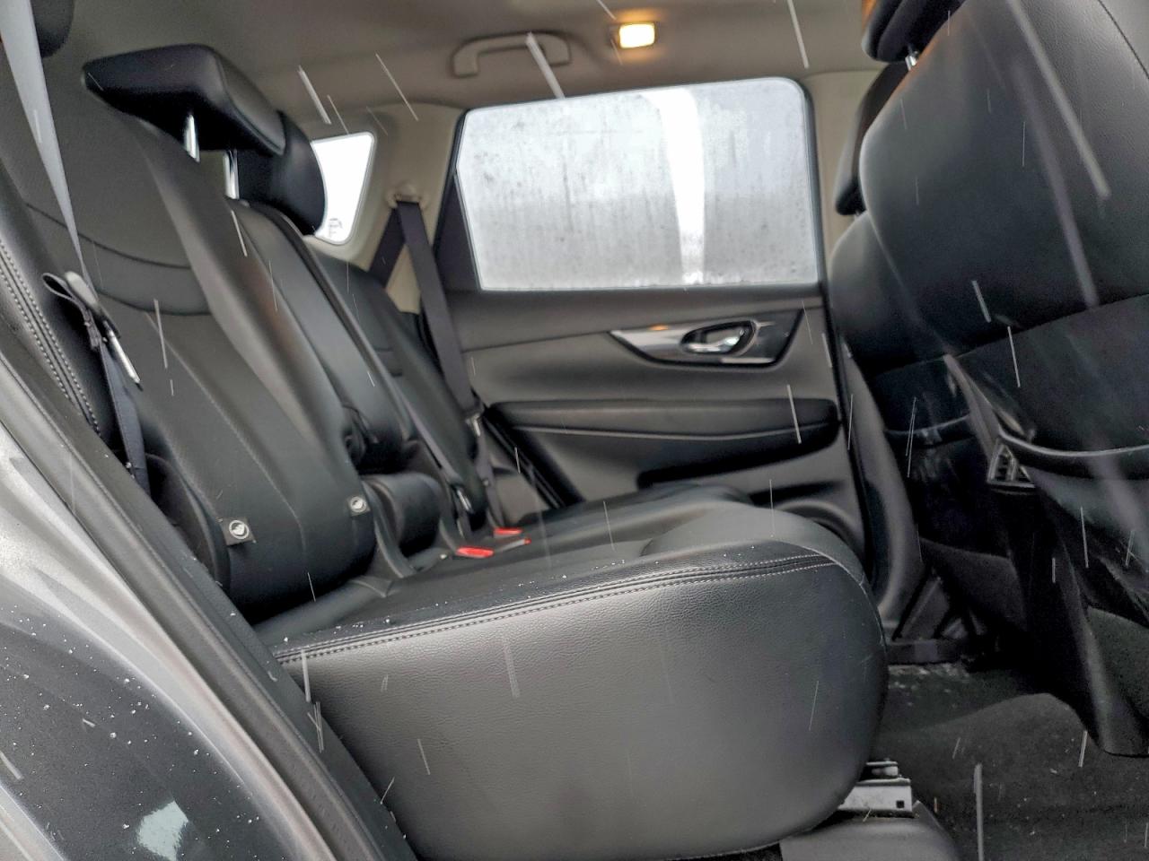 2018 NISSAN ROGUE S photo 10