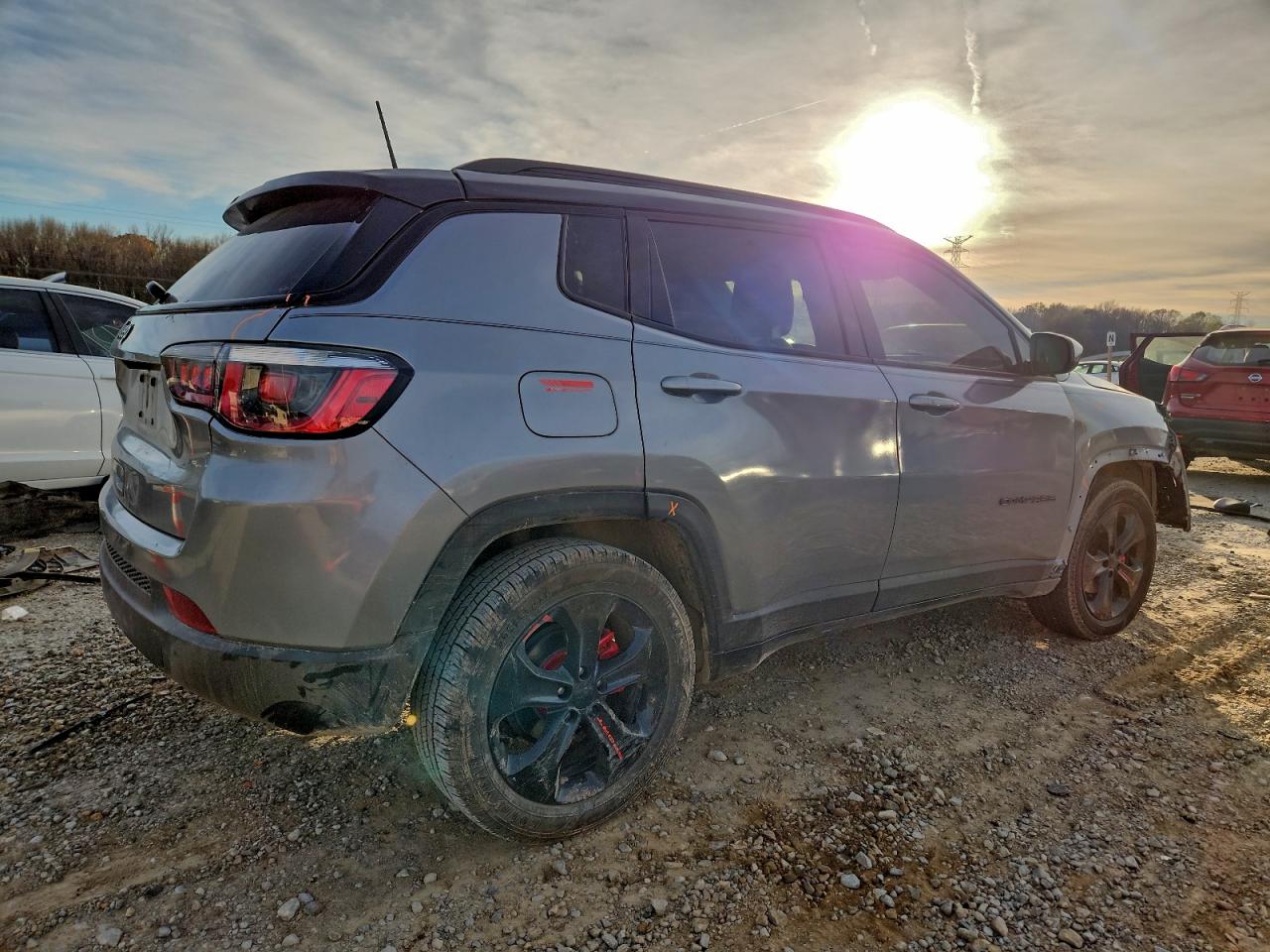 2019 JEEP COMPASS LATITUDE photo 3