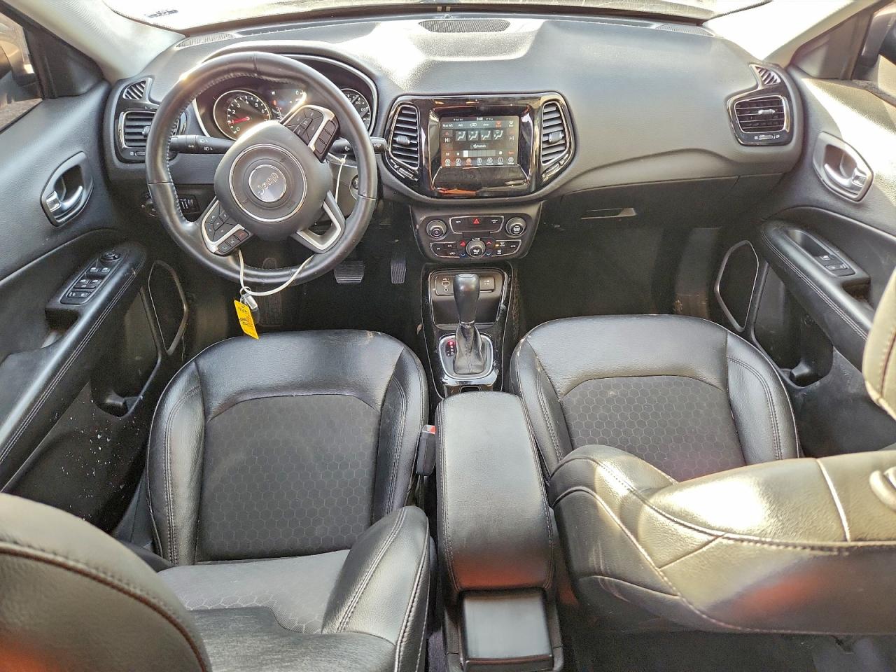 2019 JEEP COMPASS LATITUDE photo 8