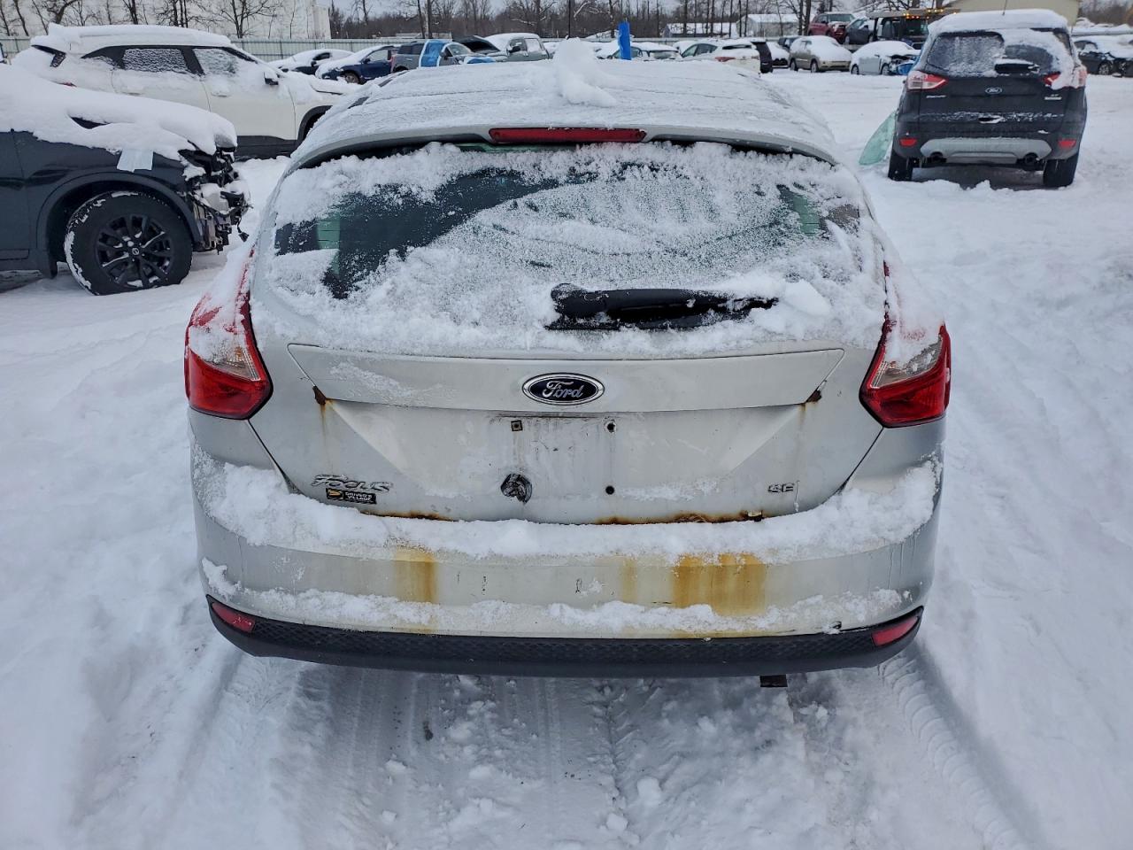 2014 FORD FOCUS SE photo 6