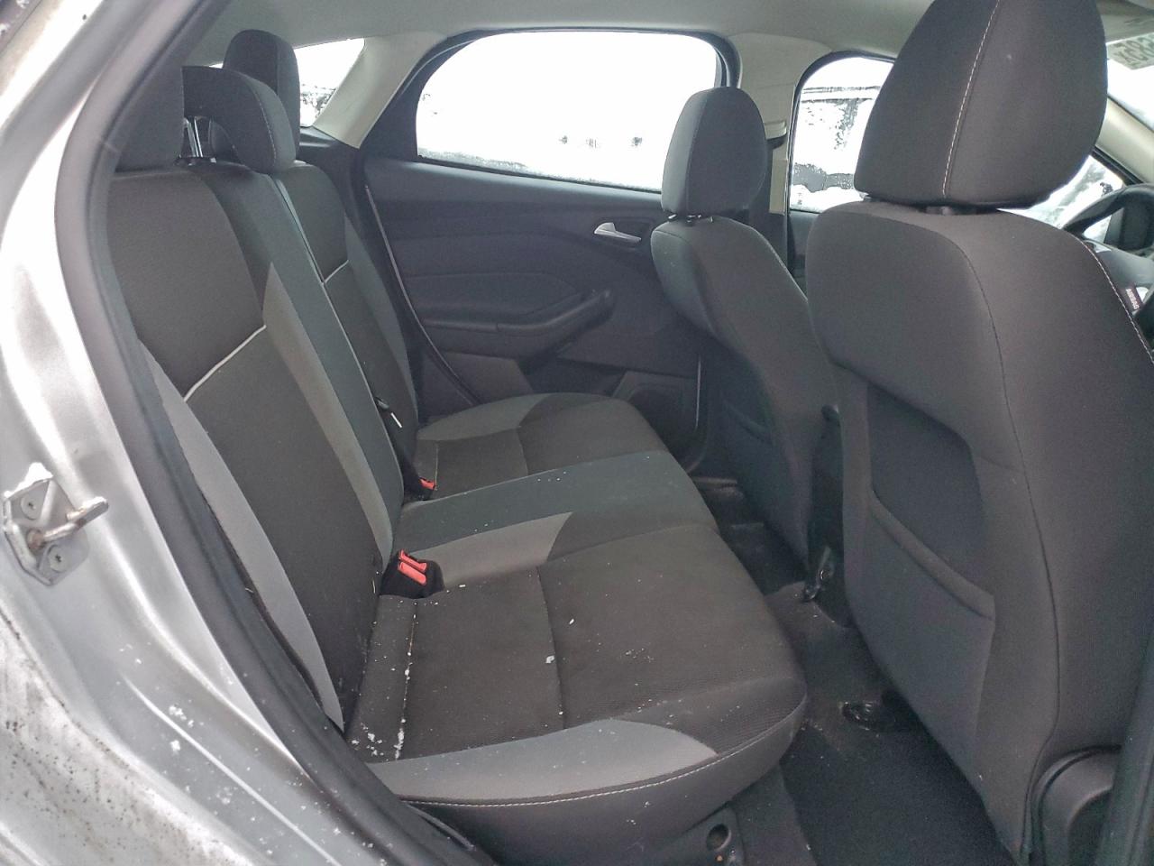 2014 FORD FOCUS SE photo 10