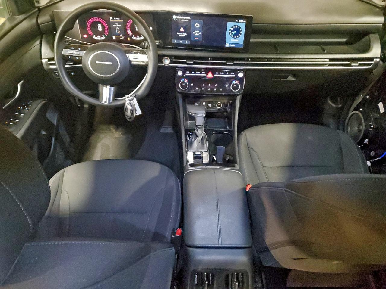 2025 HYUNDAI TUCSON SEL photo 8