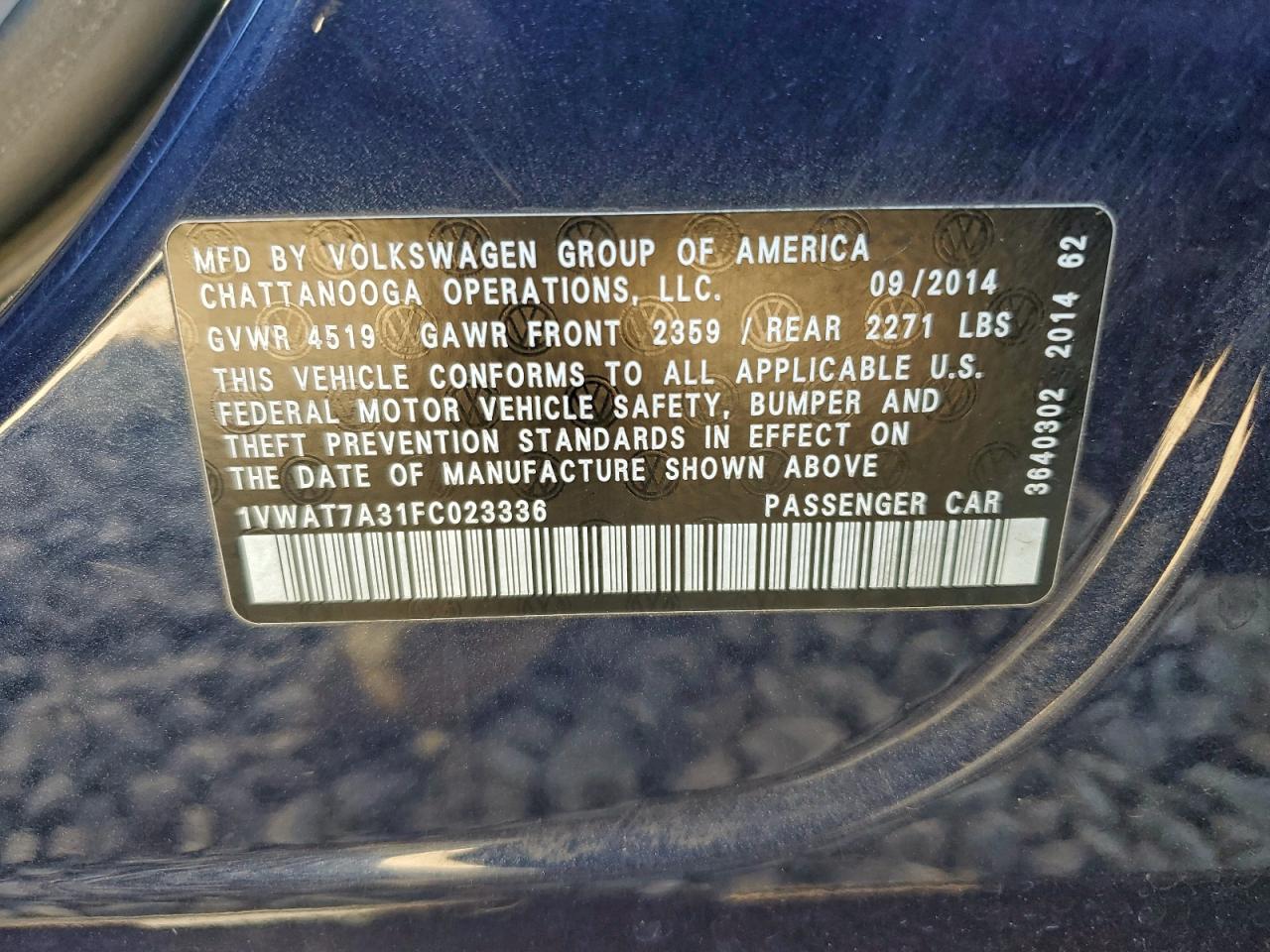 2015 VOLKSWAGEN PASSAT S photo 12