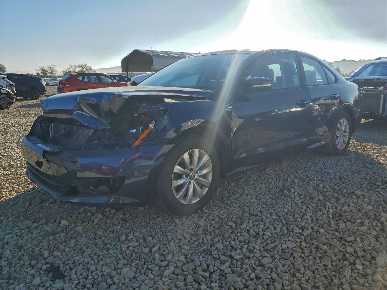 2015 VOLKSWAGEN PASSAT