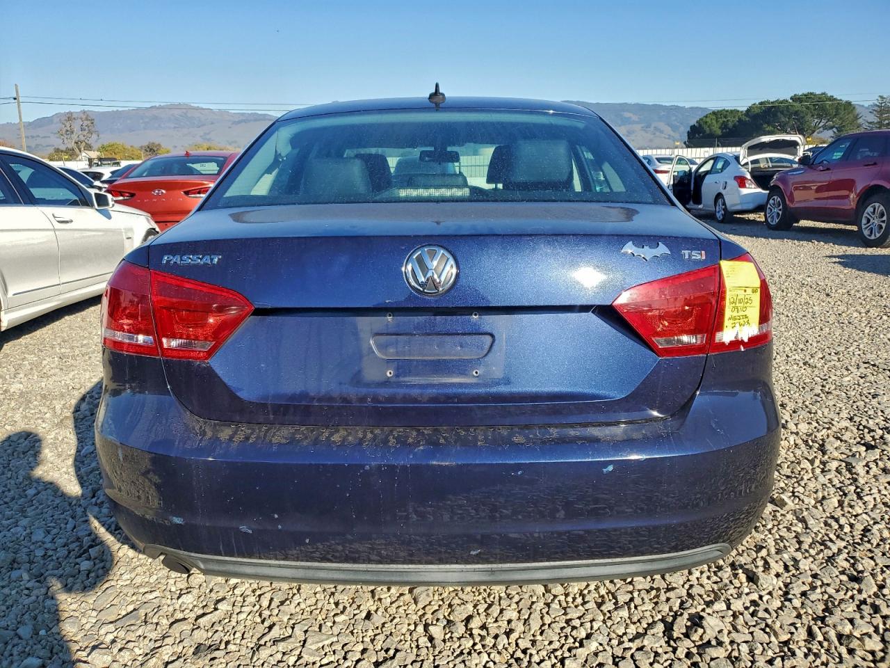 2015 VOLKSWAGEN PASSAT S photo 6