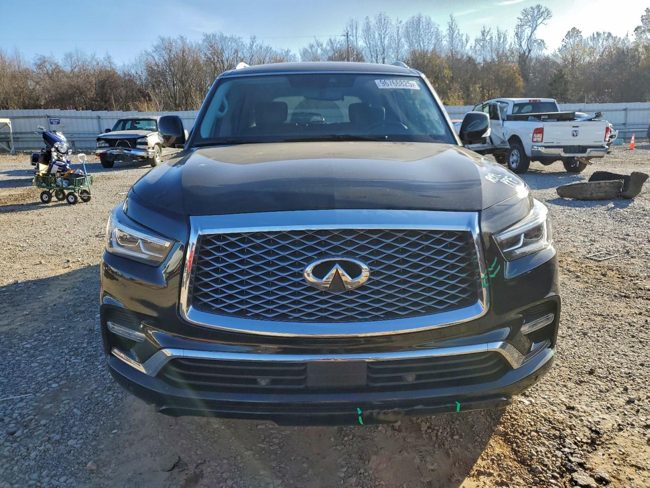 2019 INFINITI QX80 LUXE photo 5
