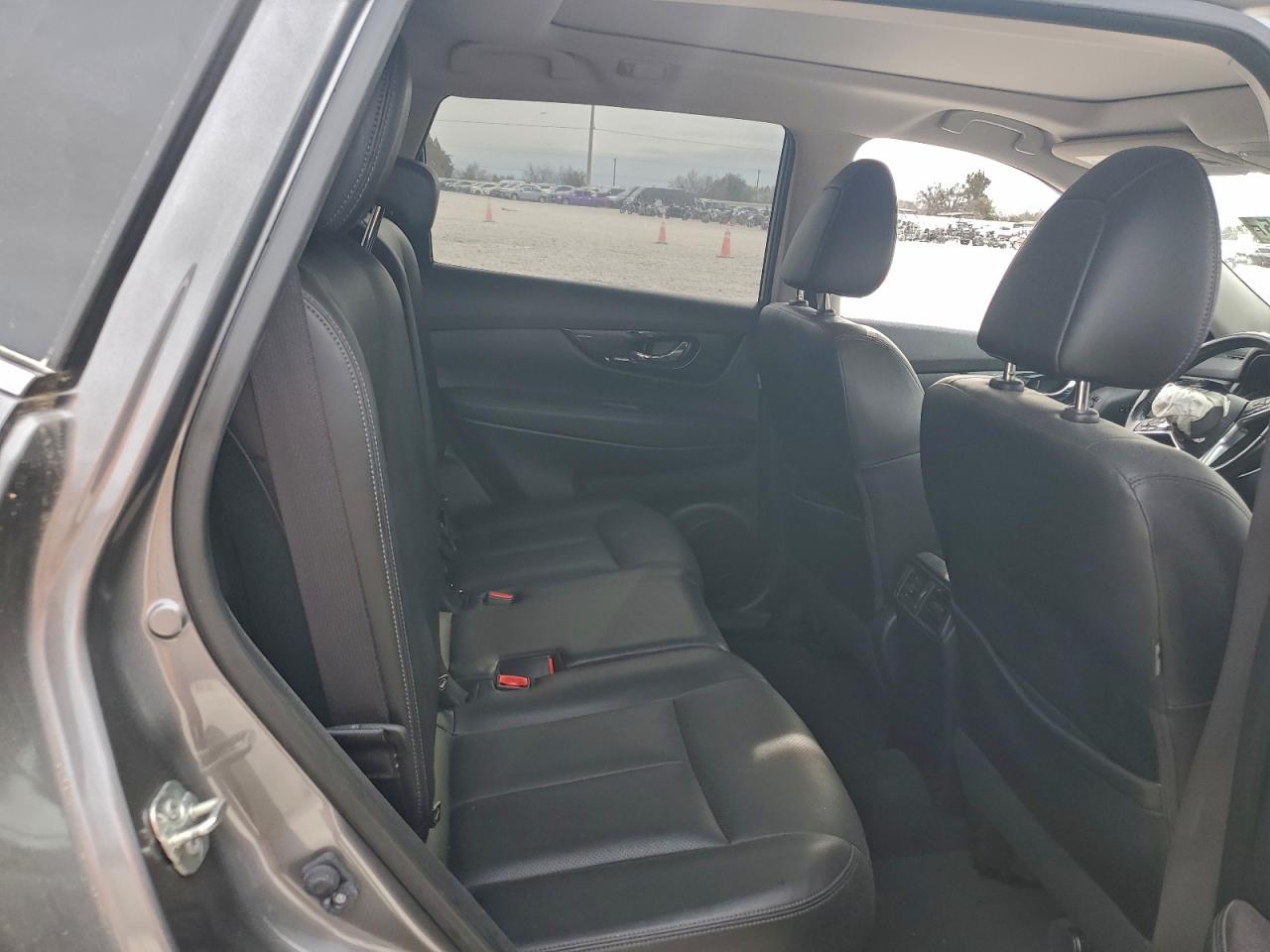 2018 NISSAN ROGUE S photo 11