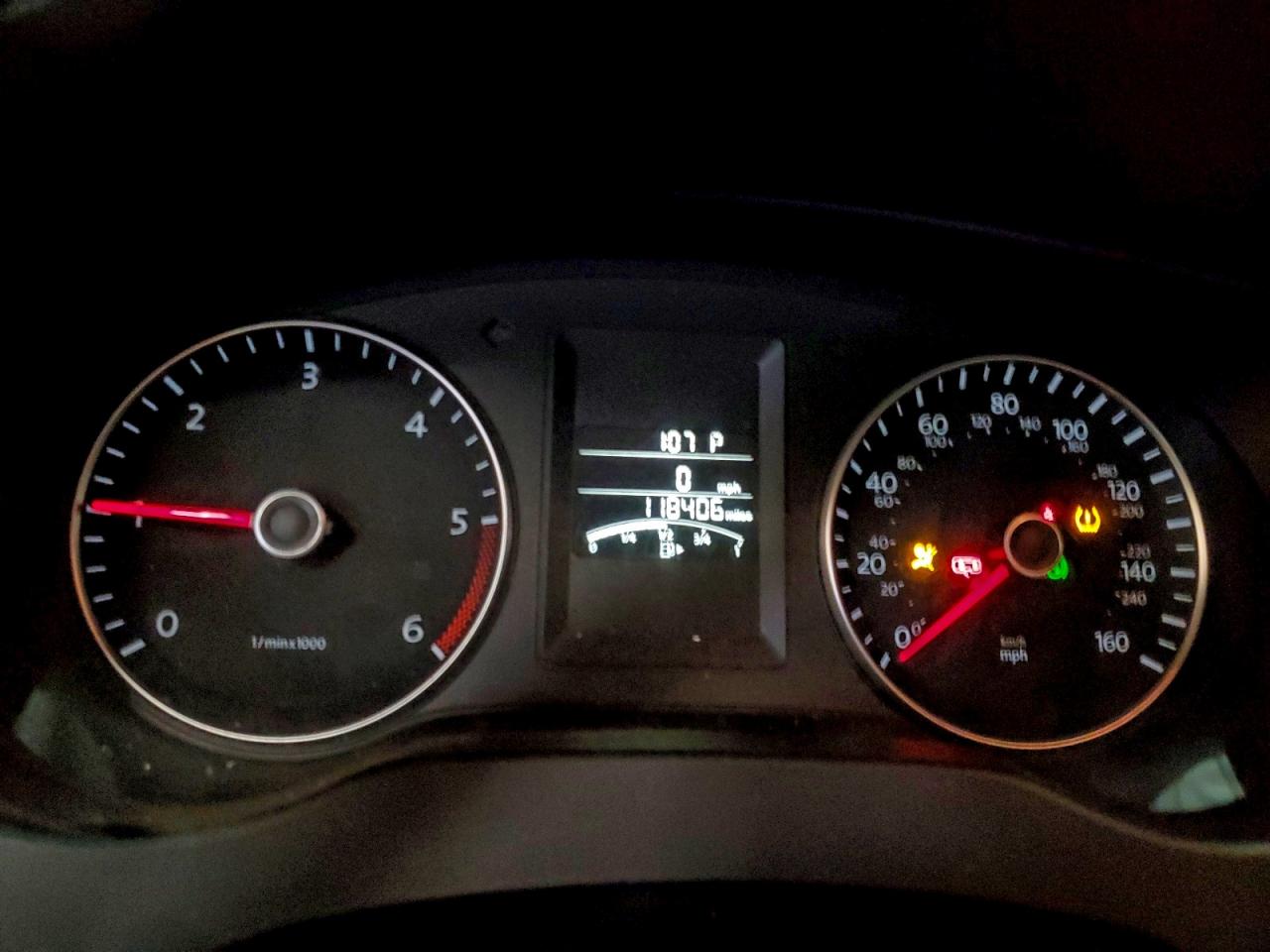 2014 VOLKSWAGEN JETTA TDI photo 9