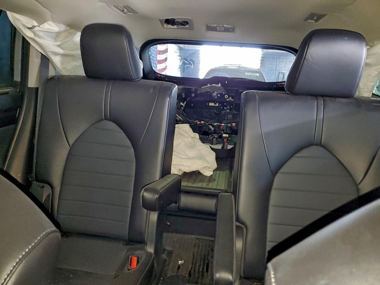 2022 TOYOTA HIGHLANDER XLE photo 10