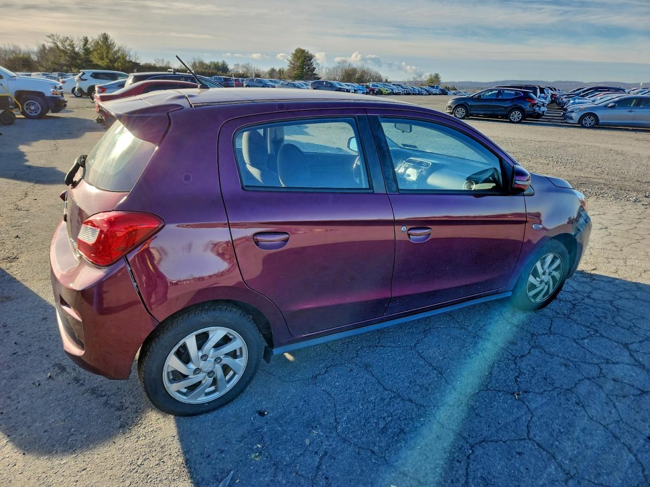 2018 MITSUBISHI MIRAGE SE photo 5