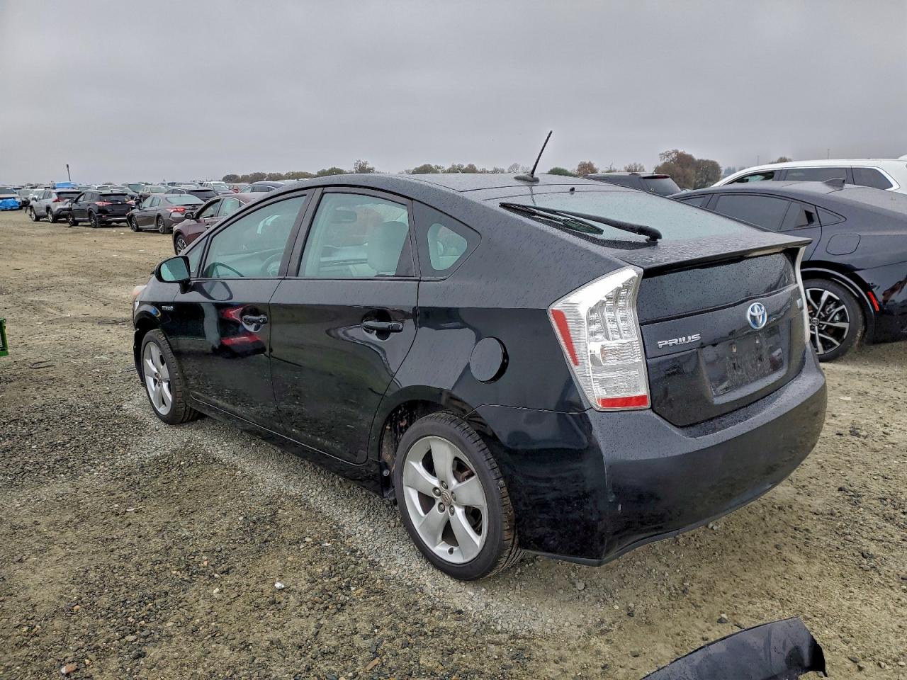 2010 TOYOTA PRIUS photo 2