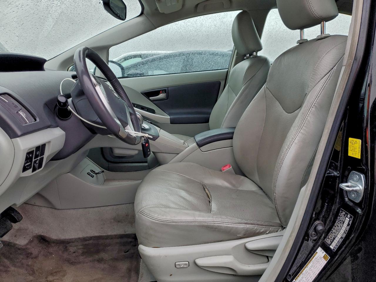 2010 TOYOTA PRIUS photo 7
