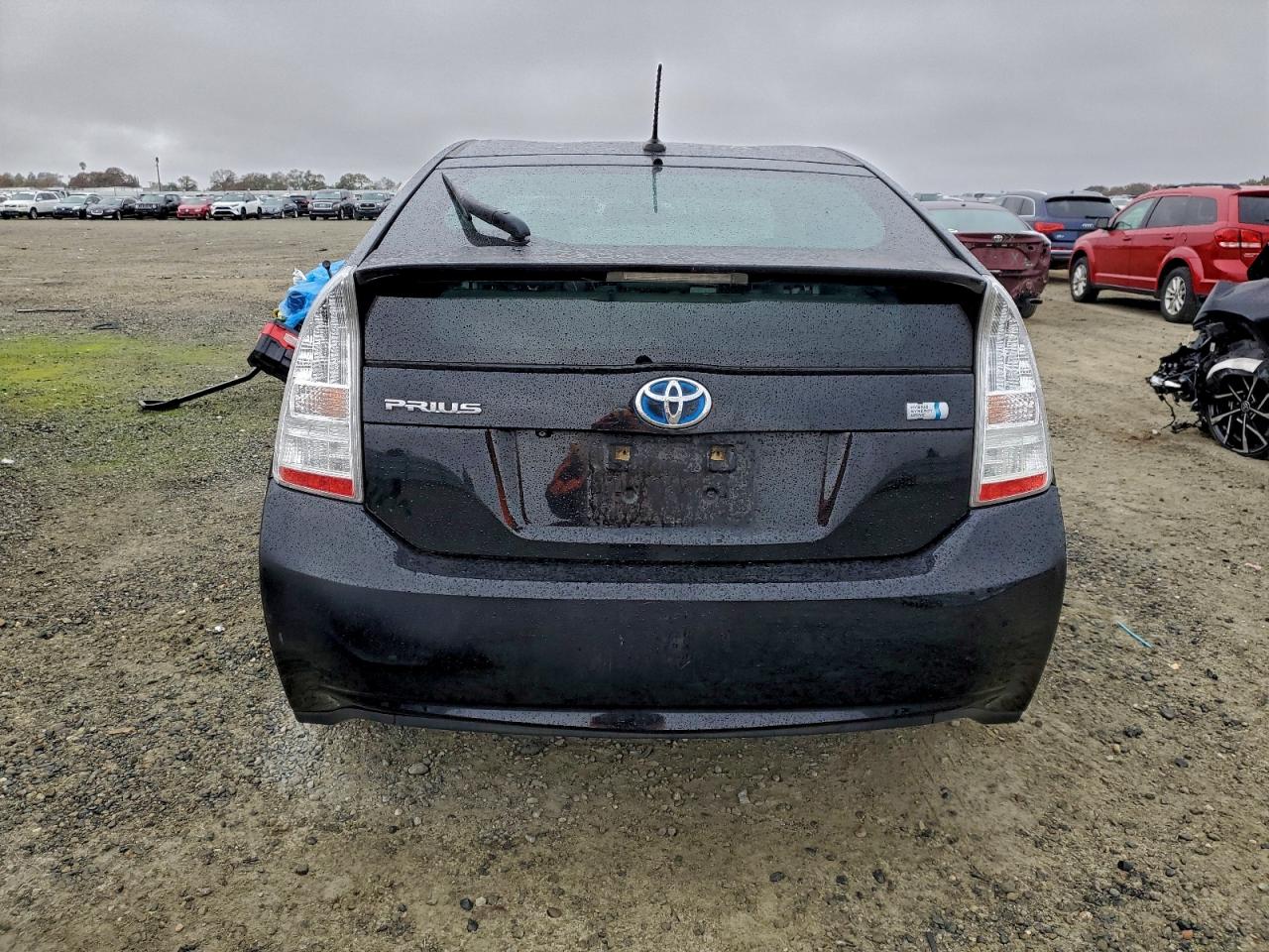 2010 TOYOTA PRIUS photo 6