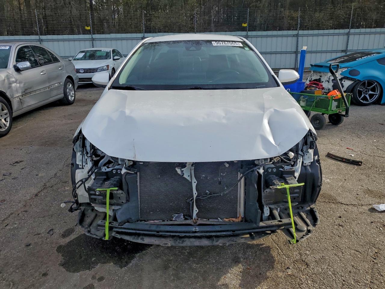 2020 TOYOTA COROLLA LE photo 5