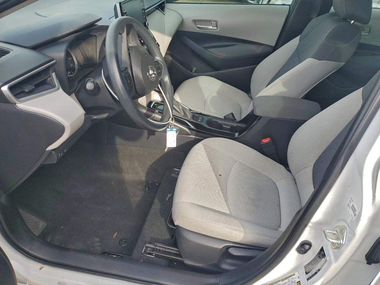 2020 TOYOTA COROLLA LE photo 7
