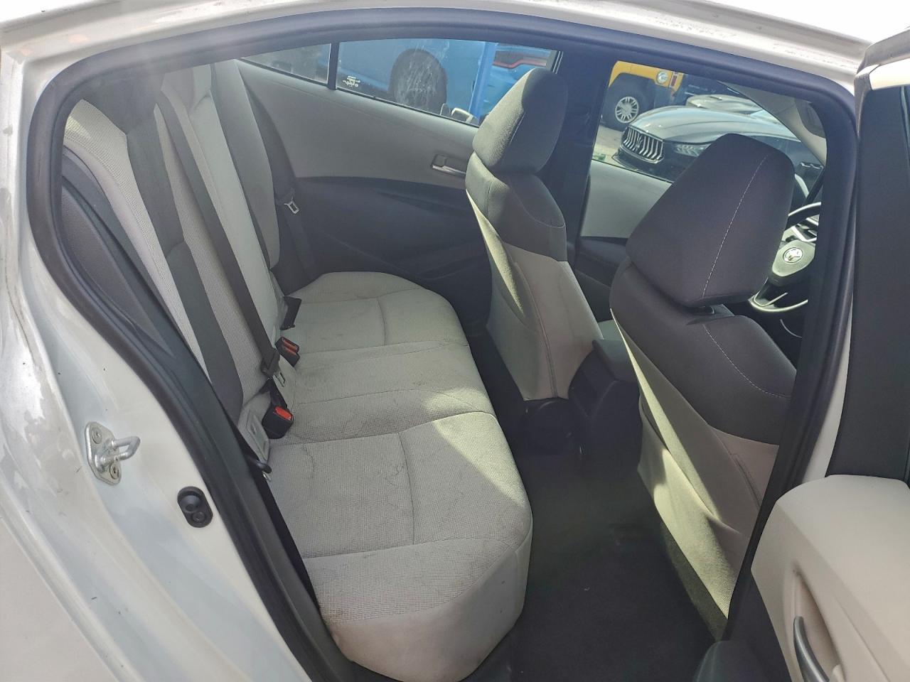 2020 TOYOTA COROLLA LE photo 10