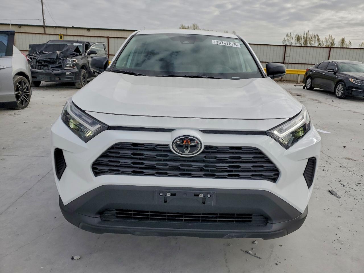 2025 TOYOTA RAV4 LE photo 5