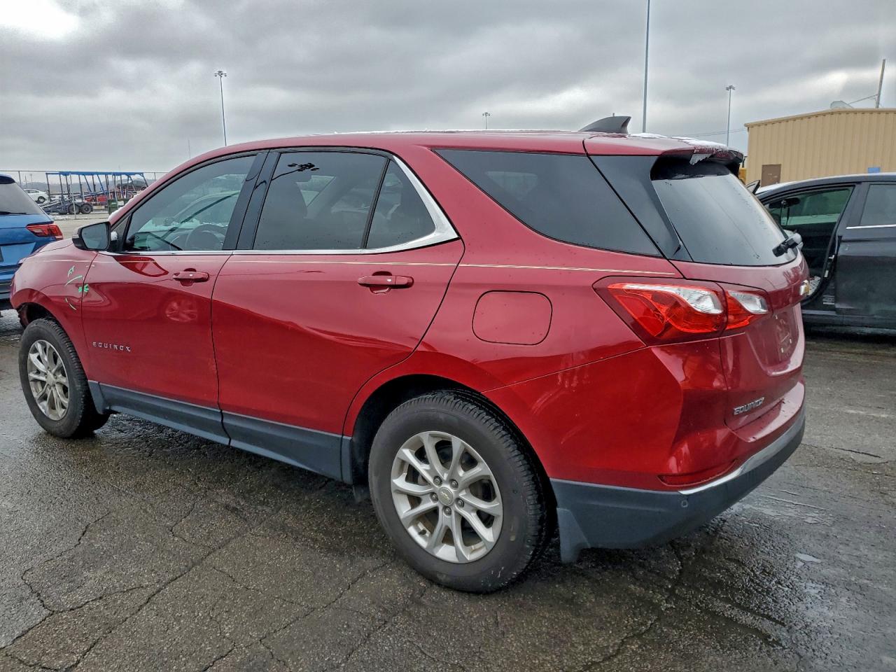 2019 CHEVROLET EQUINOX LT photo 2