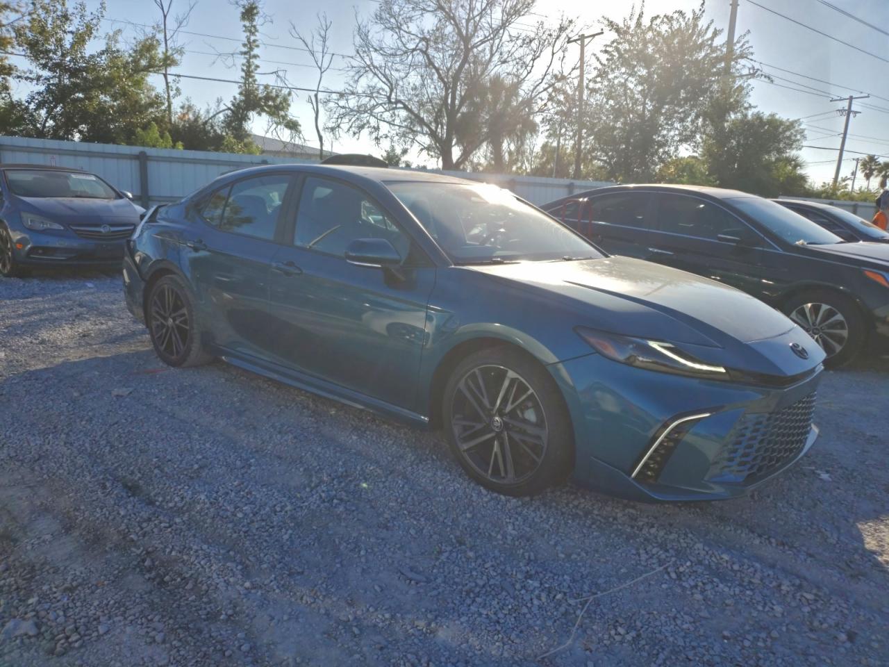 2025 TOYOTA CAMRY XSE photo 4