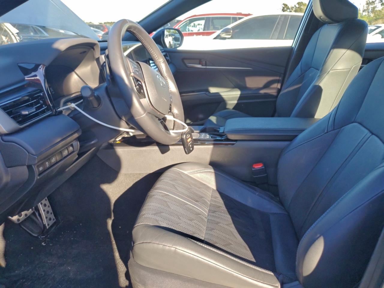 2025 TOYOTA CAMRY XSE photo 7
