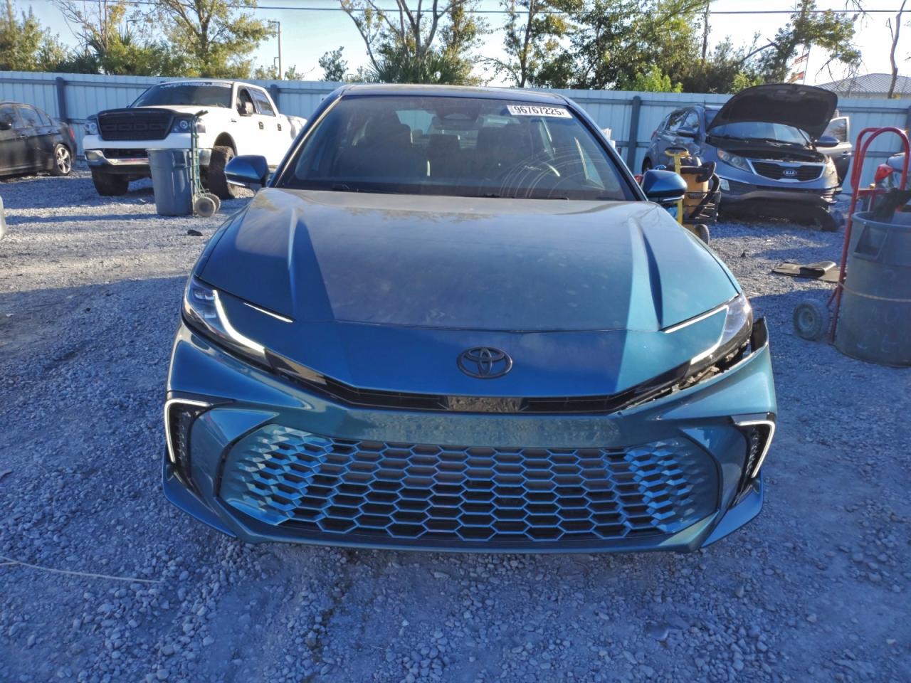 2025 TOYOTA CAMRY XSE photo 5