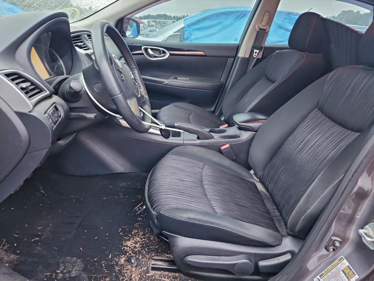 2019 NISSAN SENTRA S photo 7