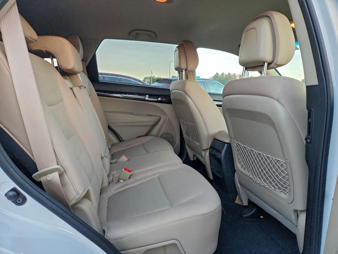 2014 KIA SORENTO LX photo 11