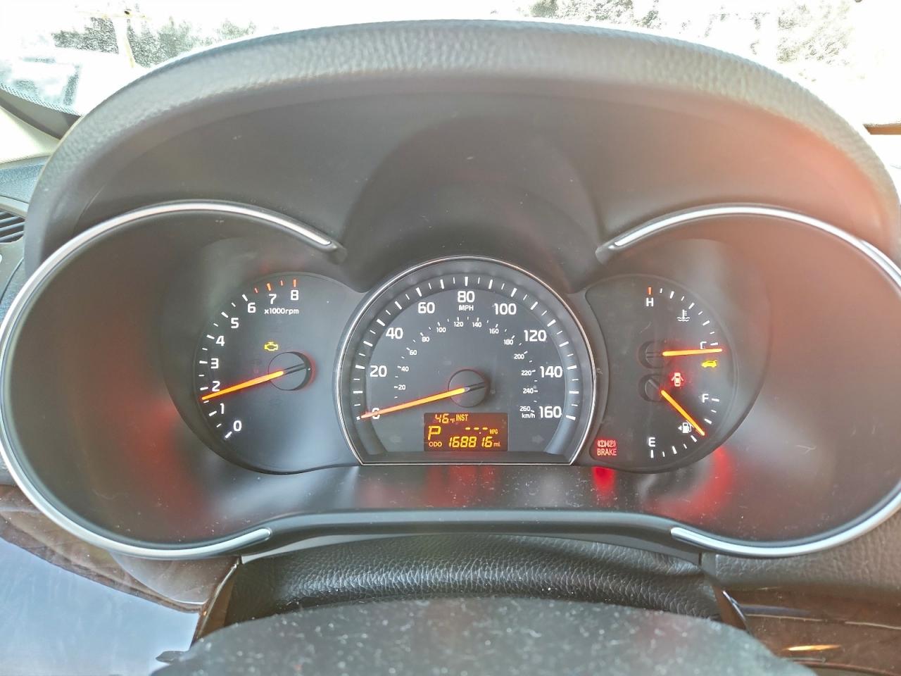 2014 KIA SORENTO LX photo 9