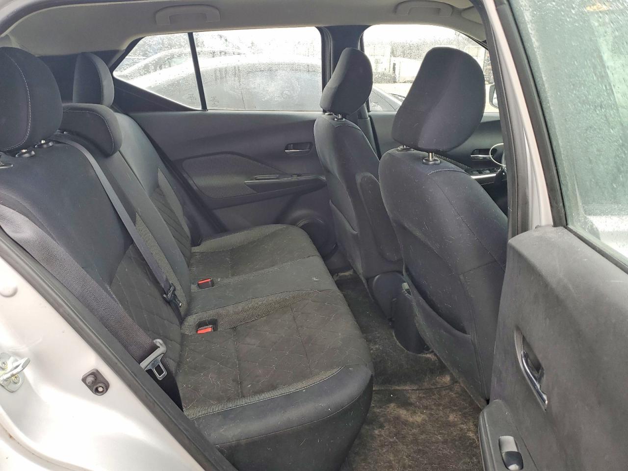 2018 NISSAN KICKS S photo 11